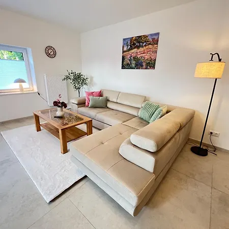 W&d Living-kunstvoll-gespannparkplatz & Terrasse