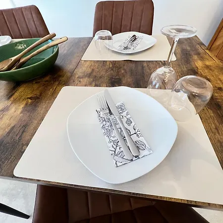 W&d Living-kunstvoll-gespannparkplatz & Terrasse