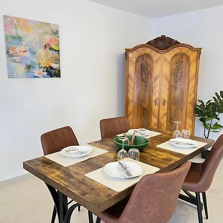Apartmán W&d Living-kunstvoll-gespannparkplatz & Terrasse Celle