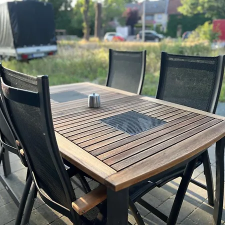 W&d Living-kunstvoll-gespannparkplatz & Terrasse アパート *